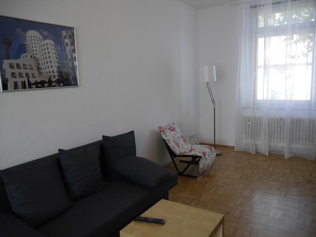 Schoene Ferien Und Messewohnung Naehe Duesseldorf Und Koeln Haan Exterior photo